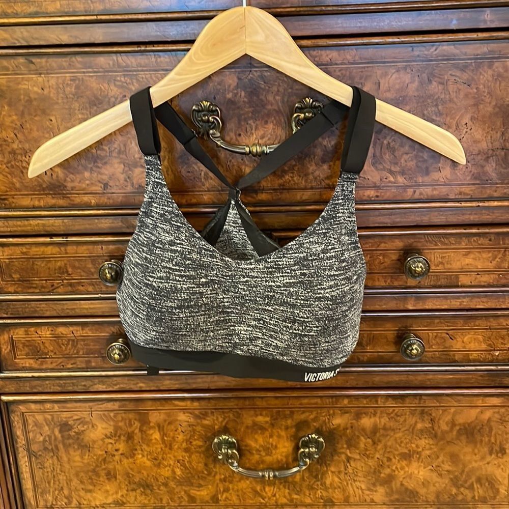 Victoria Secret Sport black and white padded sports bra